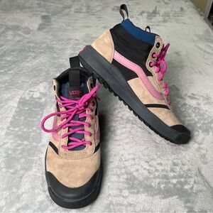 Vans All Weather UltraRange Hi Dl MTE Women’s 9.5/Men’s 8- Portabella Ebony-EUC